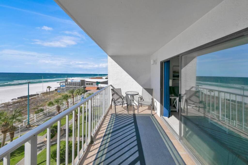 Apartment Oceanfront #507 At Summit